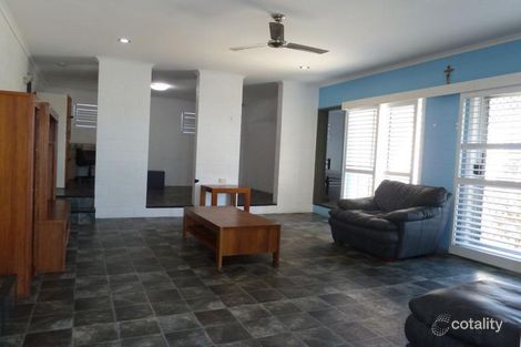 Property photo of 5 Burton Court Rural View QLD 4740