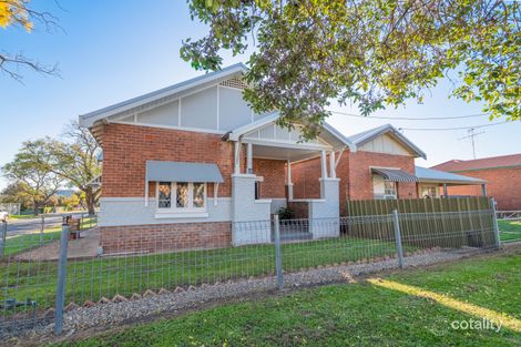 18 Phillips St, Parkes, NSW 2870
