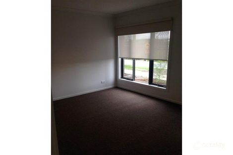 Property photo of 11 Hollaway Drive Mernda VIC 3754