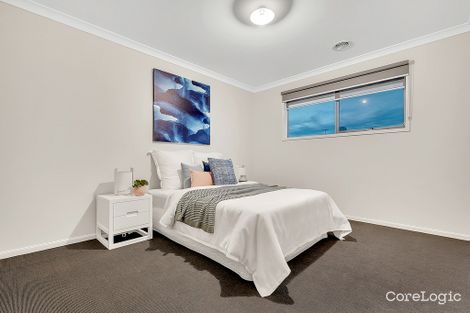 Property photo of 8 Gallantry Avenue Craigieburn VIC 3064