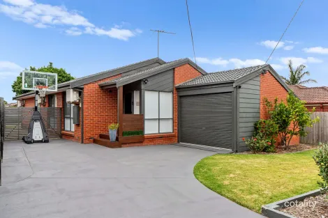Property photo of 9 Fairhaven Road Carrum Downs VIC 3201