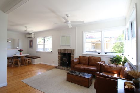 Property photo of 11 Burrendong Way Orange NSW 2800