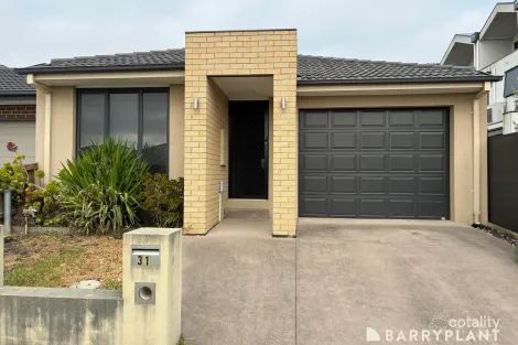 31 Newbury St, Pakenham, VIC 3810
