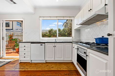 Property photo of 102 Rosslyn Avenue Seaford VIC 3198