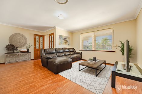 Property photo of 148 Oakmont Avenue Meadow Springs WA 6210