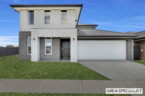 Property photo of 28 Mantis Circuit Tarneit VIC 3029