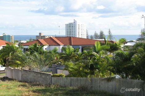 Property photo of 16 Ocean Crest Place Alexandra Headland QLD 4572