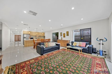 Property photo of 16 Wrexham Road Wollert VIC 3750