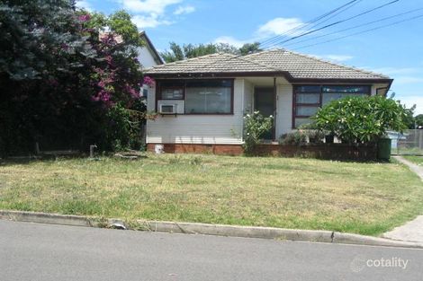 38 Rowley St, Smithfield, NSW 2164