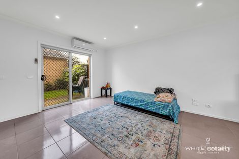 Property photo of 11/2 Rockgarden Drive Truganina VIC 3029