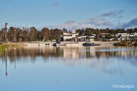 Property photo of 10 Barrow Circuit Jordan Springs NSW 2747