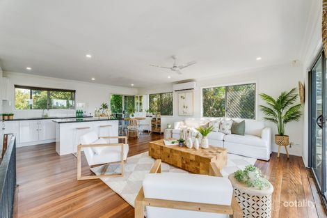 Property photo of 14 Cascade Avenue Benowa QLD 4217
