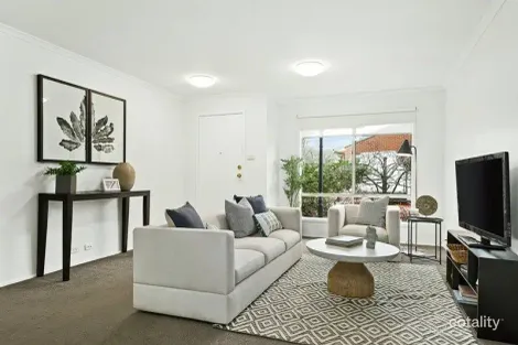 Property photo of 16 Sandon Circuit Forest Hill VIC 3131