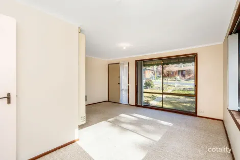 Property photo of 156 Donald Road Karabar NSW 2620