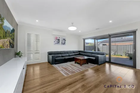 Property photo of 10 Toyon Road Kalkallo VIC 3064