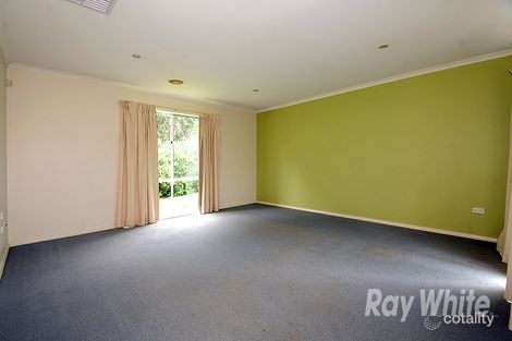Property photo of 33 Fieldstone Boulevard Beaconsfield VIC 3807