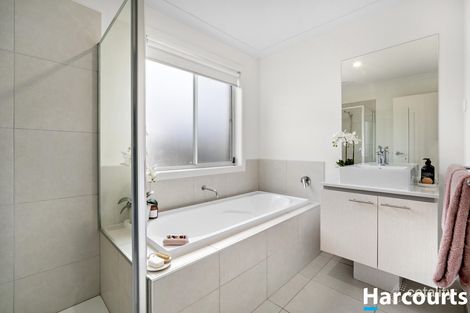 Property photo of 26 Cortina Drive Winter Valley VIC 3358