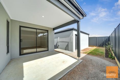 24 Centralpark Walk, Strathtulloh, VIC 3338