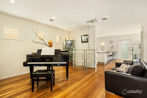 Property photo of 5 Sturt Street Essendon VIC 3040
