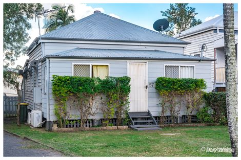 Property photo of 57 Lakes Creek Road Berserker QLD 4701