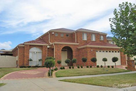 Property photo of 3 Glenelg Place Taylors Lakes VIC 3038