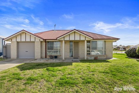 Property photo of 7 Garru Place Glenfield Park NSW 2650
