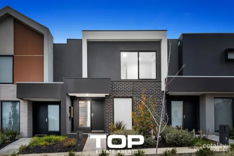 2 Seve Walk, Clyde North, VIC 3978