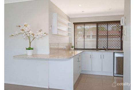 Property photo of 1/12 Callistemon Court Arundel QLD 4214