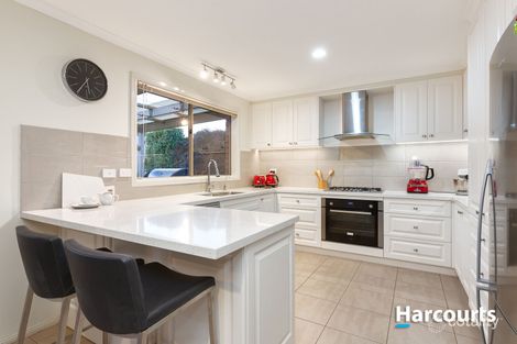 Property photo of 28 Grantham Crescent Berwick VIC 3806