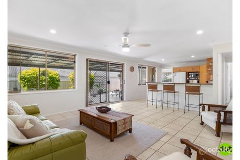 Property photo of 2 Hawker Close Hamlyn Terrace NSW 2259