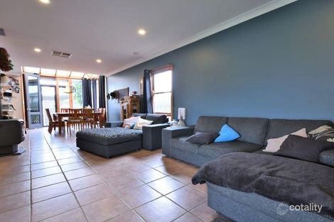 Property photo of 8 Nasmyth Street Young NSW 2594