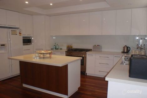 Property photo of 17 Pawleena Circuit Cairnlea VIC 3023