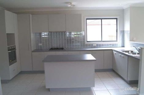Property photo of 17 Hillsborough Crescent Glenfield NSW 2167