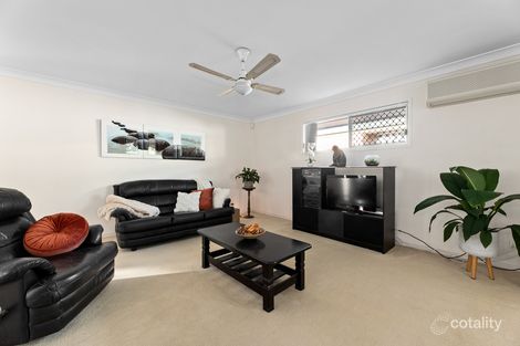 Property photo of 17 Lorenc Place Bridgeman Downs QLD 4035