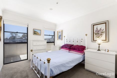 Property photo of 107/40 Bush Boulevard Mill Park VIC 3082