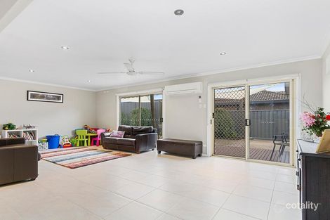 Property photo of 21 Valentine Crescent Sale VIC 3850