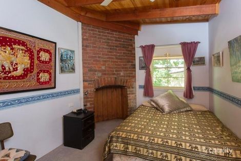 Property photo of 2 Duncan Street Long Gully VIC 3550