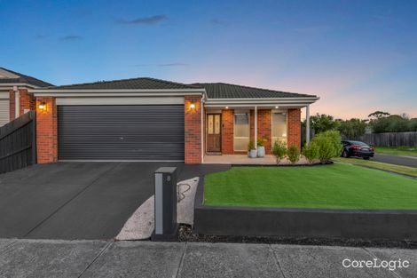 Property photo of 8 Sir Thomas Drive Pakenham VIC 3810