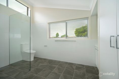 Property photo of 10 Maree Court Centenary Heights QLD 4350