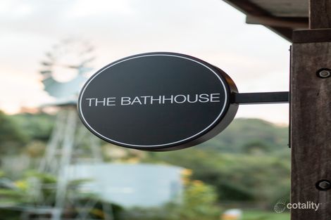 Property photo of 1 Natures Close Currumbin Valley QLD 4223