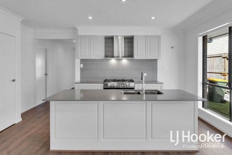 Property photo of 45 Yellowstone Circuit Yarrabilba QLD 4207