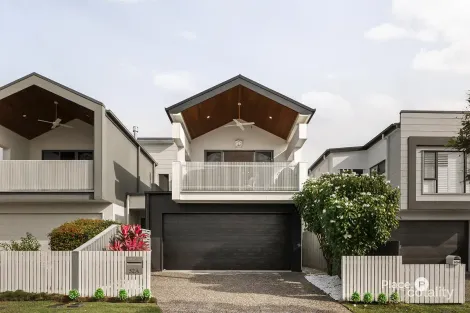 Property photo of 52A Dickenson Street Carina QLD 4152