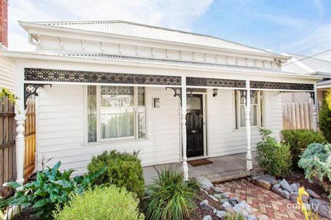 60 River St, Newport, VIC 3015
