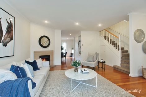 Property photo of 16 Portview Square Port Melbourne VIC 3207