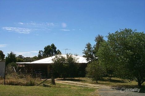 24 Hicks Rd, Kelmscott, WA 6111