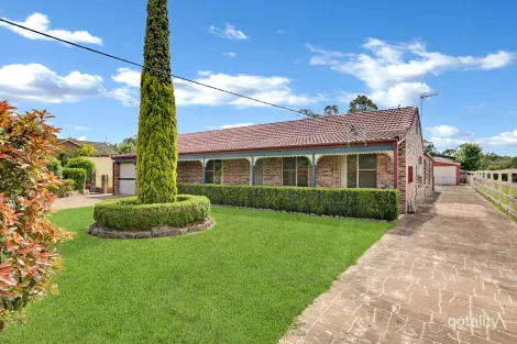 Property photo of 5 Pharlap Avenue Kembla Grange NSW 2526