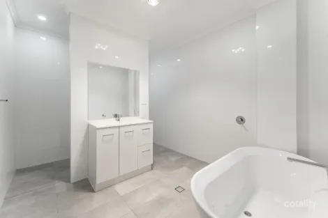 Property photo of 24 Packett Crescent Loganlea QLD 4131