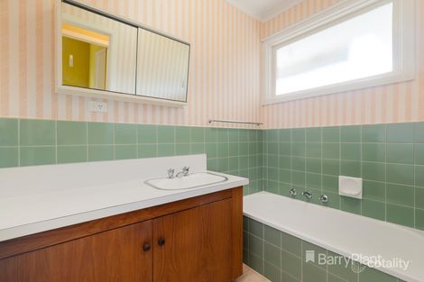 Property photo of 3 Coral Court Cheltenham VIC 3192