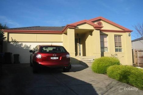 12 Fairholme Bvd, Berwick, VIC 3806