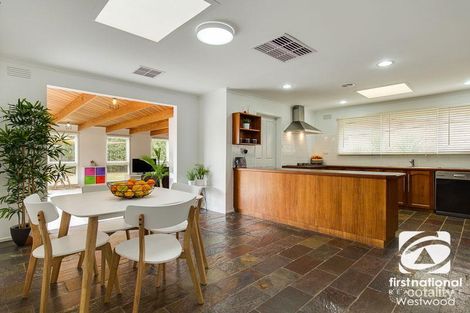 Property photo of 7 Karoola Court Hoppers Crossing VIC 3029